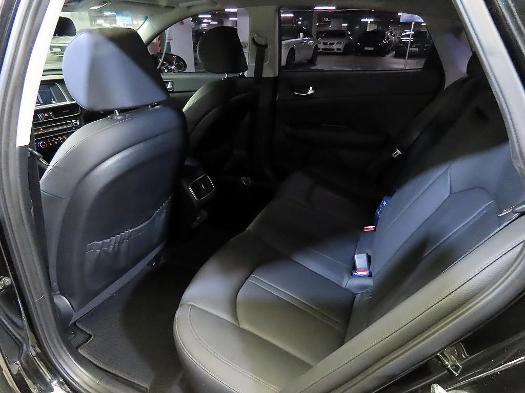 KIA K5 - Vista 9