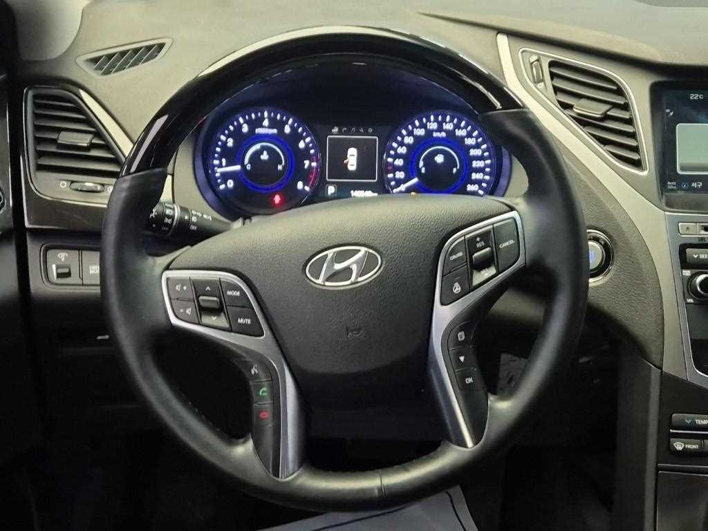 HYUNDAI Grandeur - Vista 9