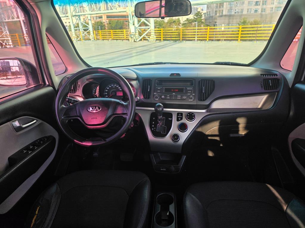 KIA Ray - Vista 8