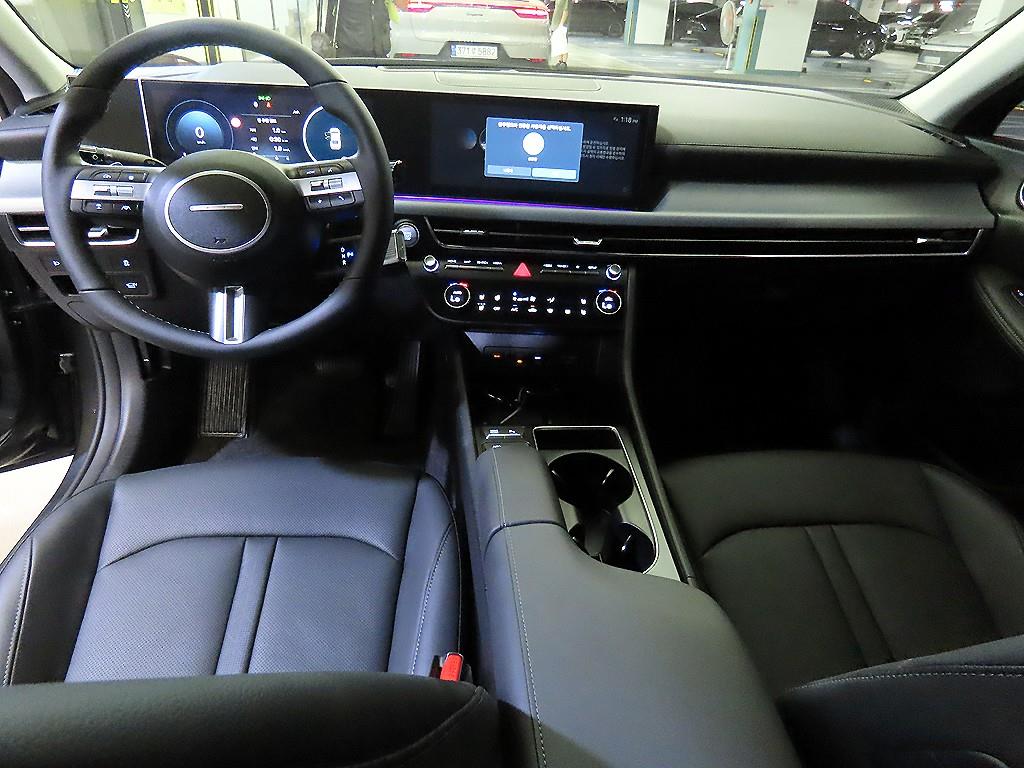 HYUNDAI Sonata - Vista 12