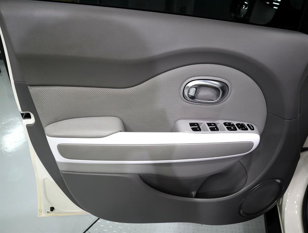 KIA Soul - Vista 10