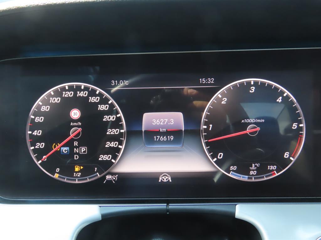 Mercedes Benz CLS Class - Vista 11