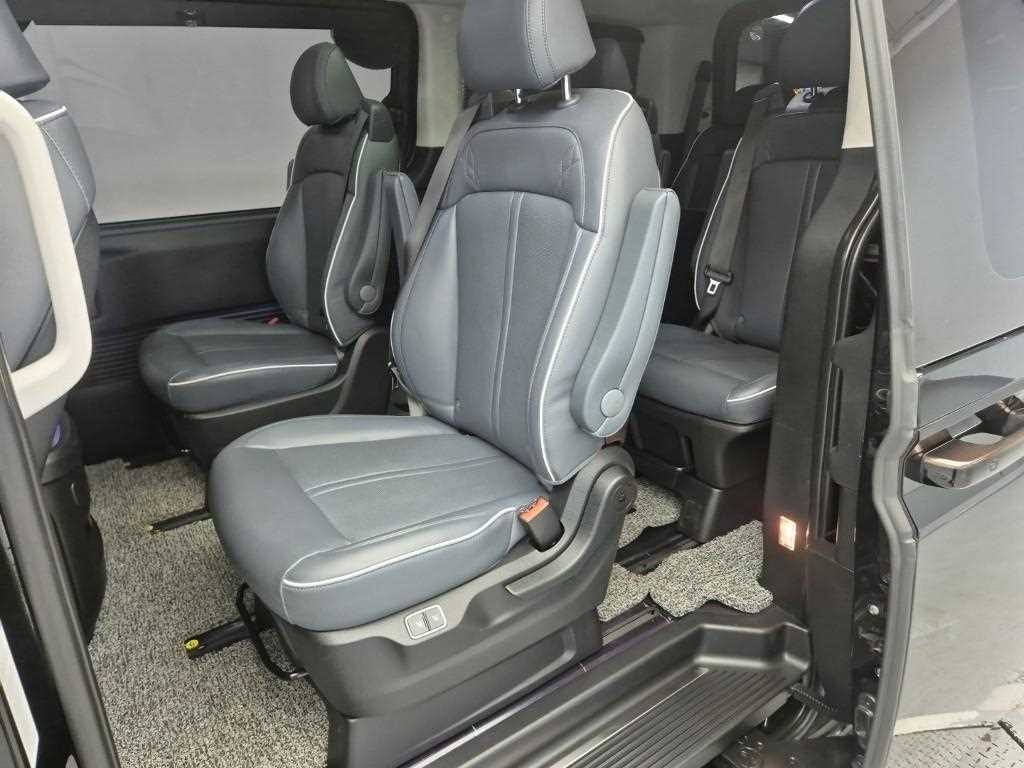 HYUNDAI Staria 2024 Negro - Importación desde Corea - HF Imports Iquique - Foto 14