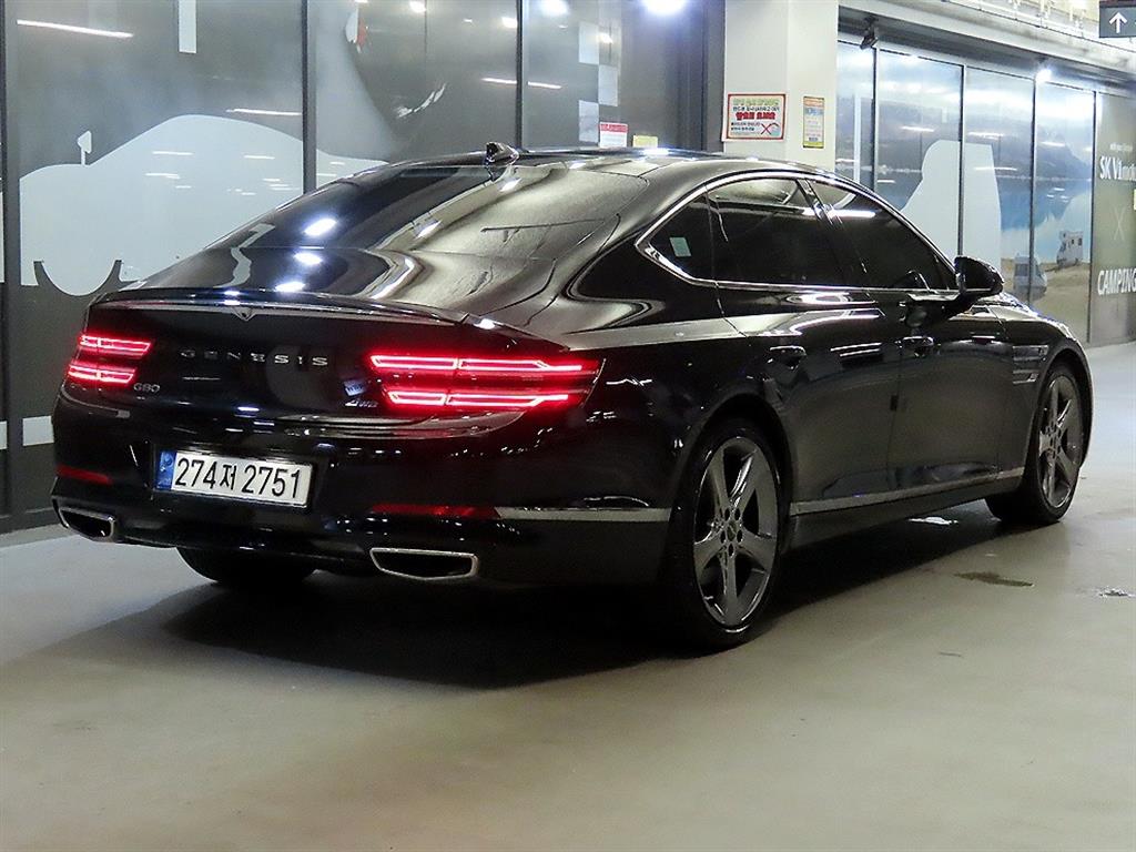 Genesis G80 - Vista 6