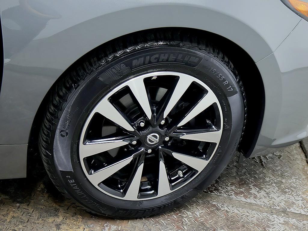 Nissan Altima - Vista 10