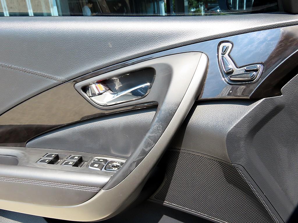 HYUNDAI Grandeur 2015 Negro - Importación desde Corea - HF Imports Iquique - Foto 13