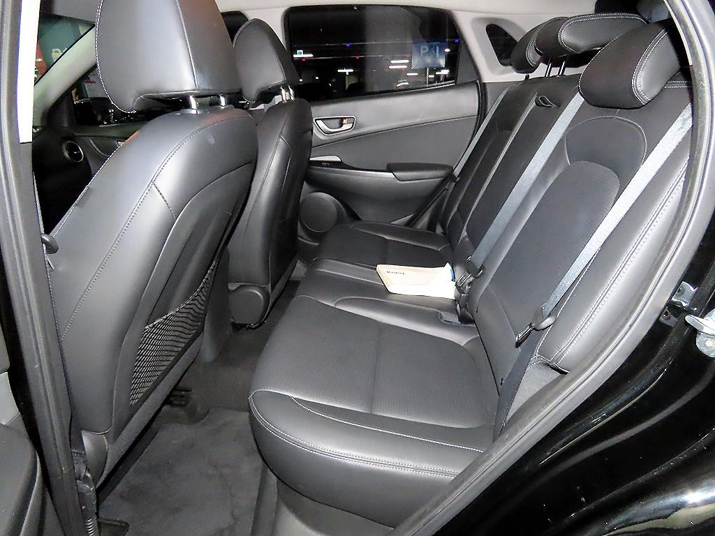HYUNDAI Kona - Vista 9