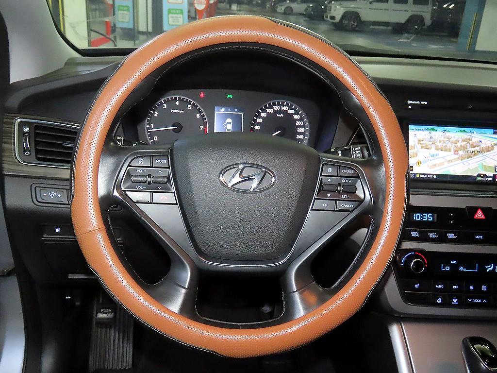 HYUNDAI Sonata - Vista 10