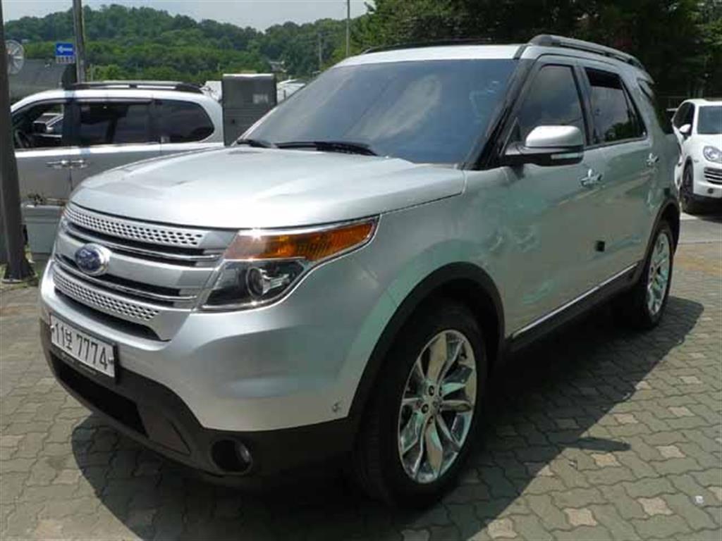 Ford Explorer - Vista 3