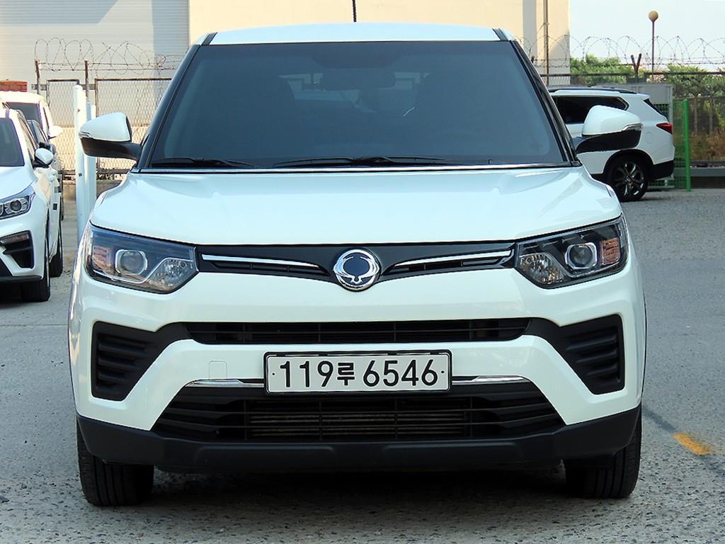 Ssangyong Tivoli 2021 Blanco - Importación desde Corea - HF Imports Iquique - Foto 1