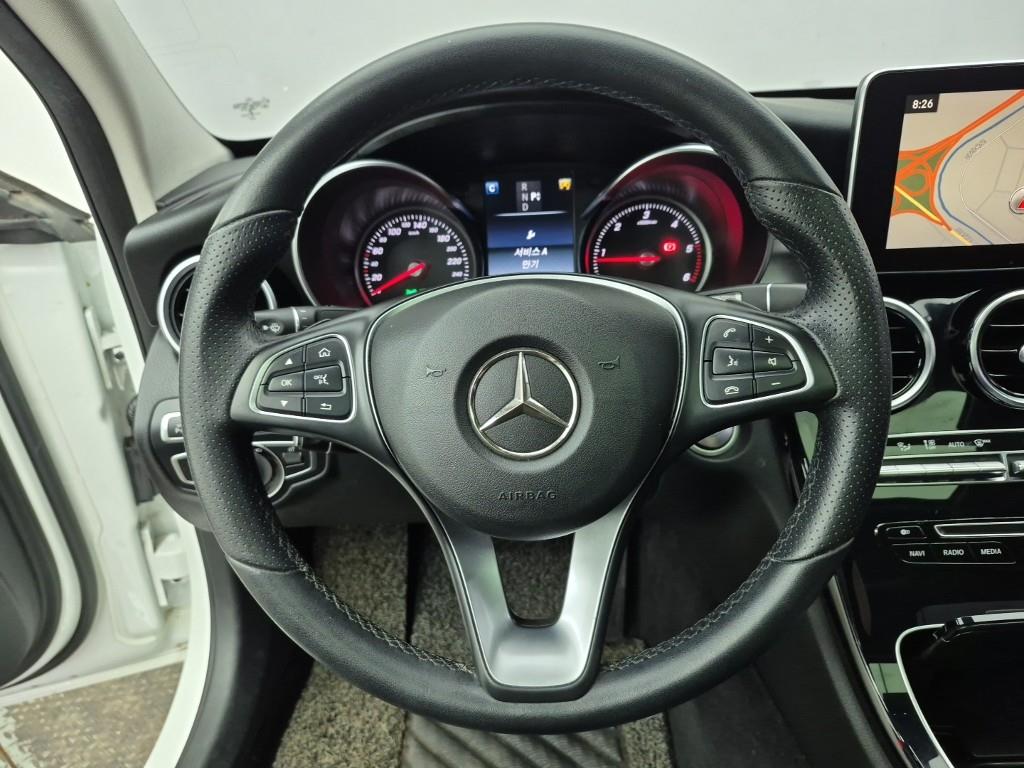 Mercedes Benz C Class - Vista 11