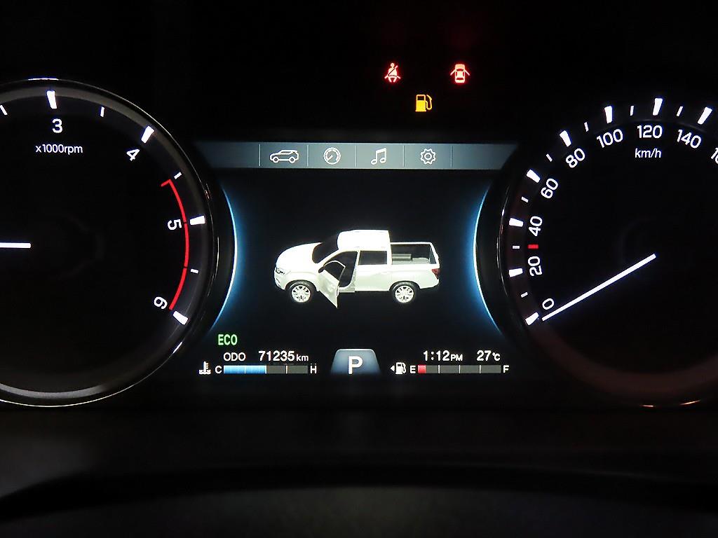 Ssangyong Rexton - Vista 11
