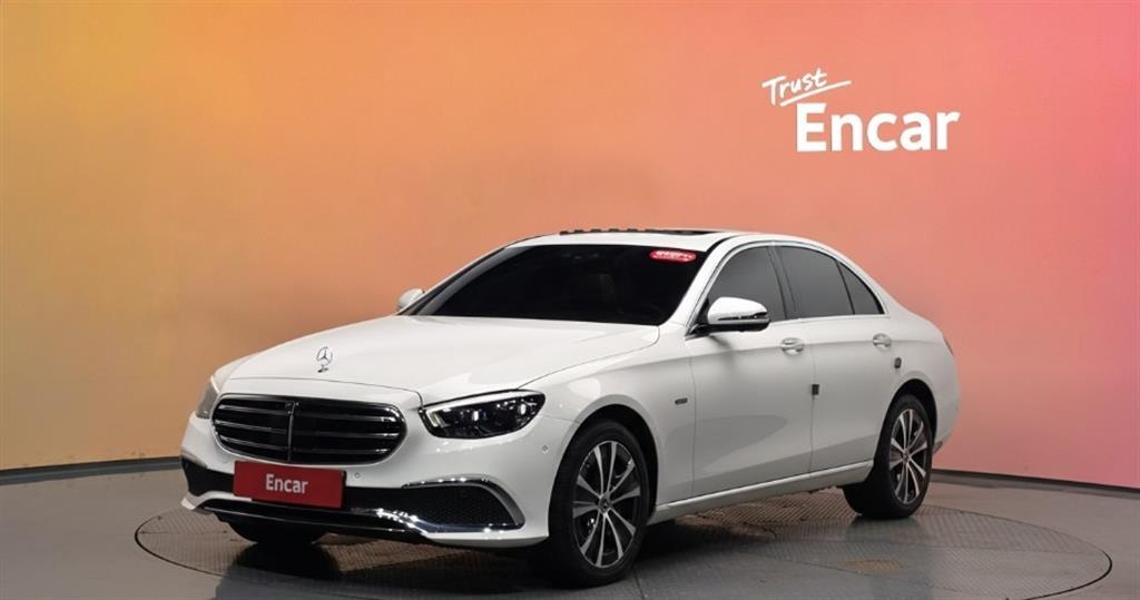Mercedes Benz E class 2021 Blanco - Importación desde Corea - HF Imports Iquique - Foto 1