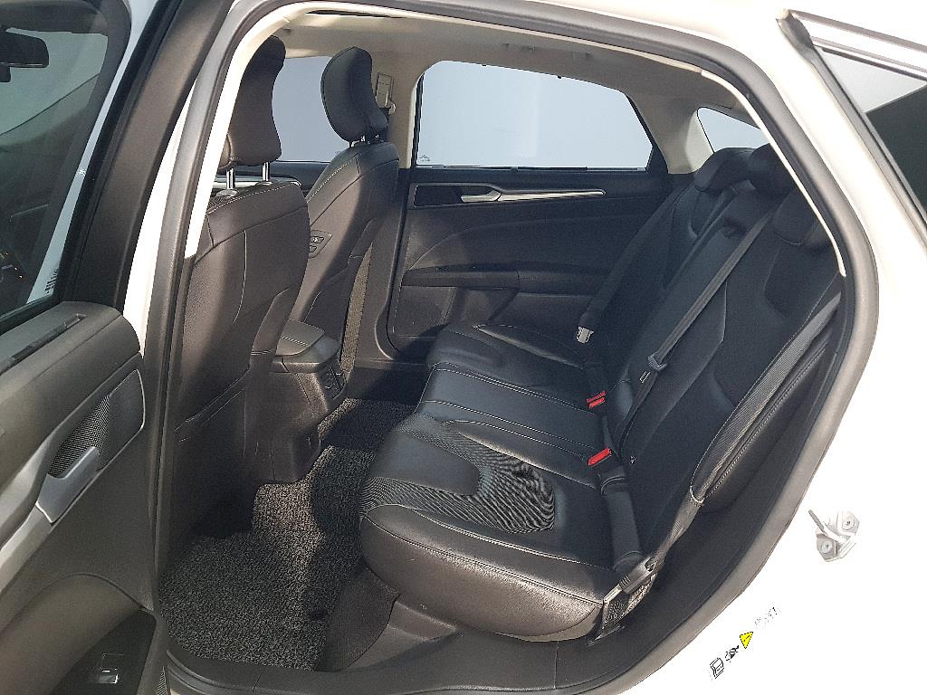 Ford Mondeo - Vista 11