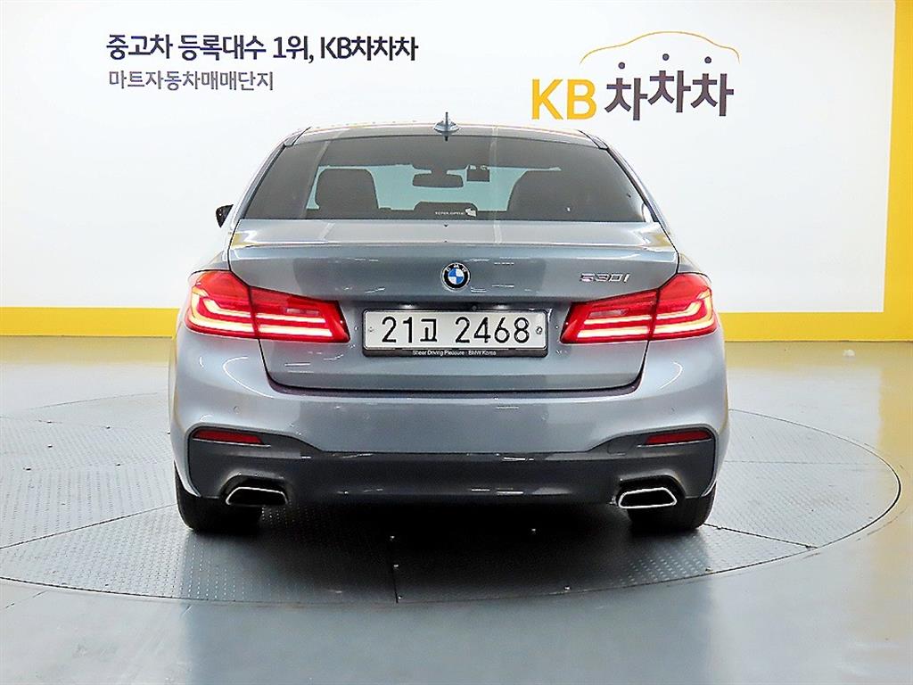 BMW 5 Series - Vista 3