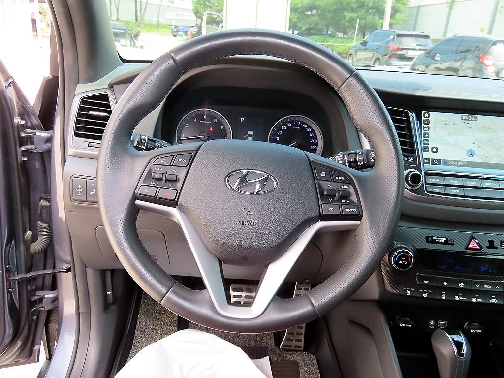 HYUNDAI Tucson - Vista 10
