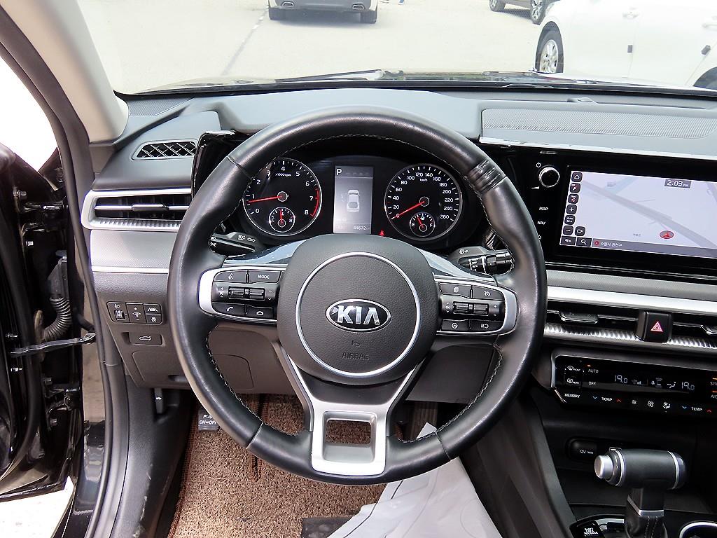 KIA K5 - Vista 10