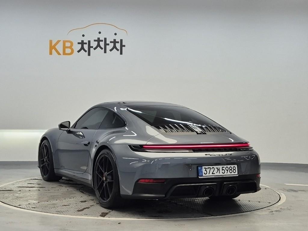 Porsche 911 - Vista 2