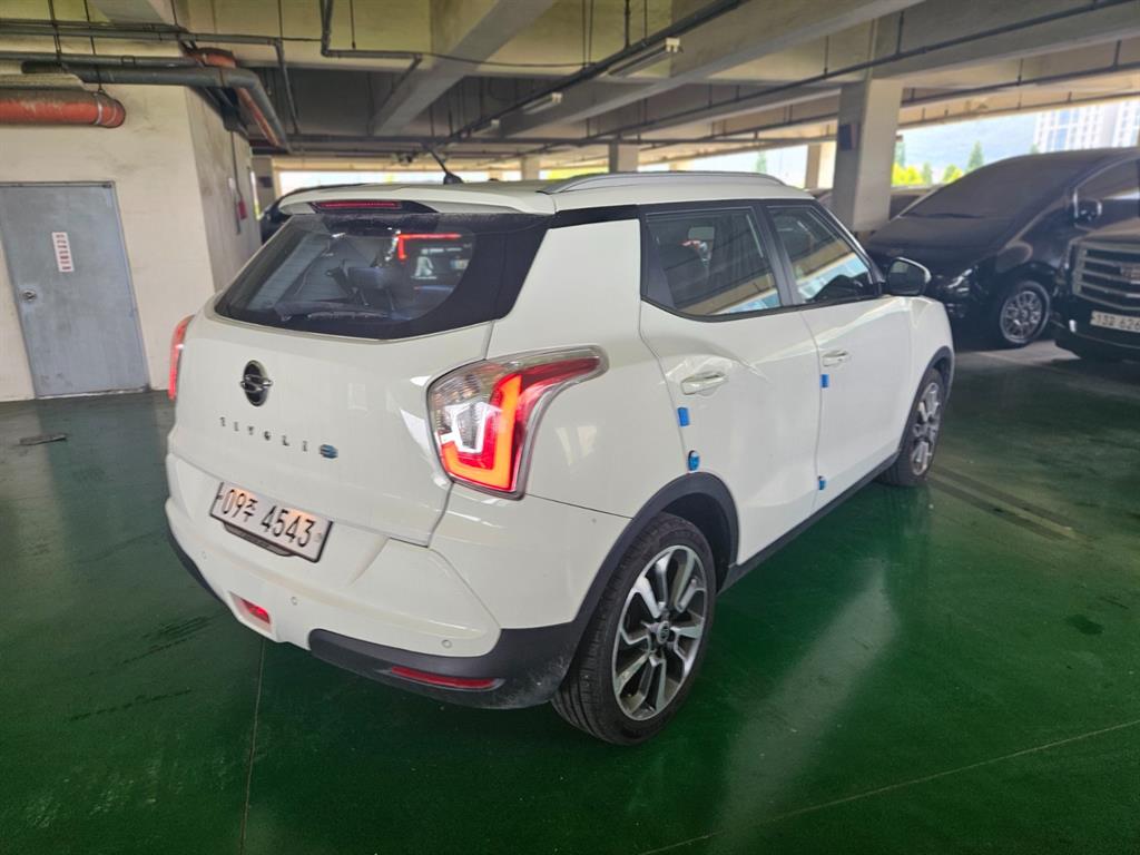 Ssangyong Tivoli - Vista 3