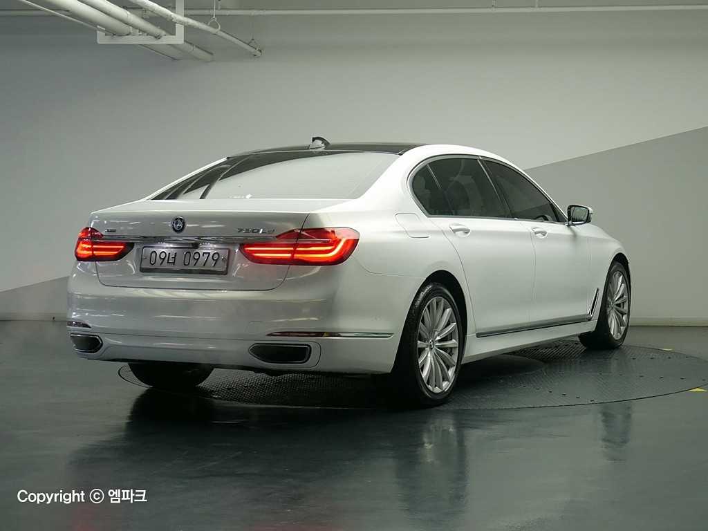 BMW 7 Series - Vista 6
