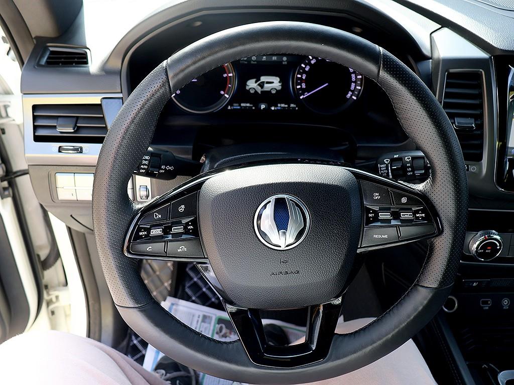 Ssangyong Rexton - Vista 10