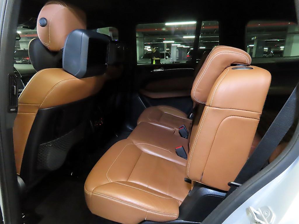 Mercedes Benz S Class - Vista 9