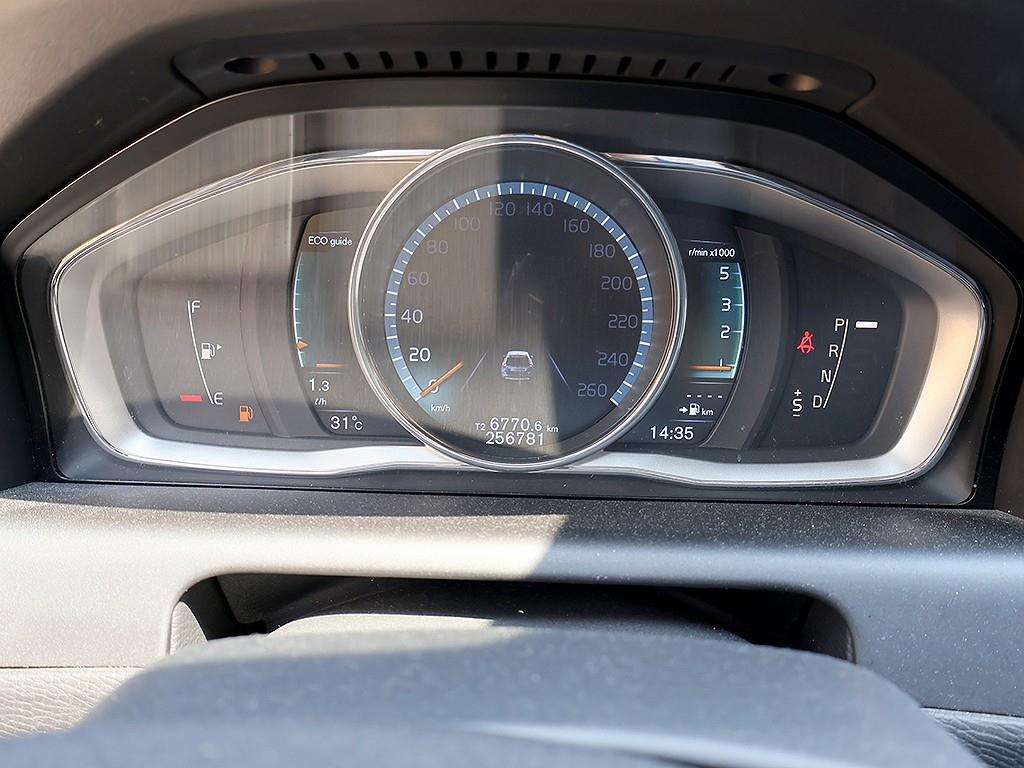 Volvo XC60 - Vista 8