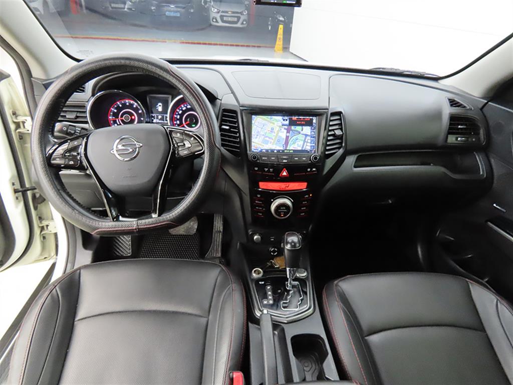 Ssangyong Tivoli - Vista 9