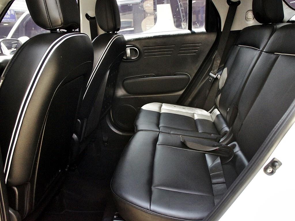 HYUNDAI Casper - Vista 8