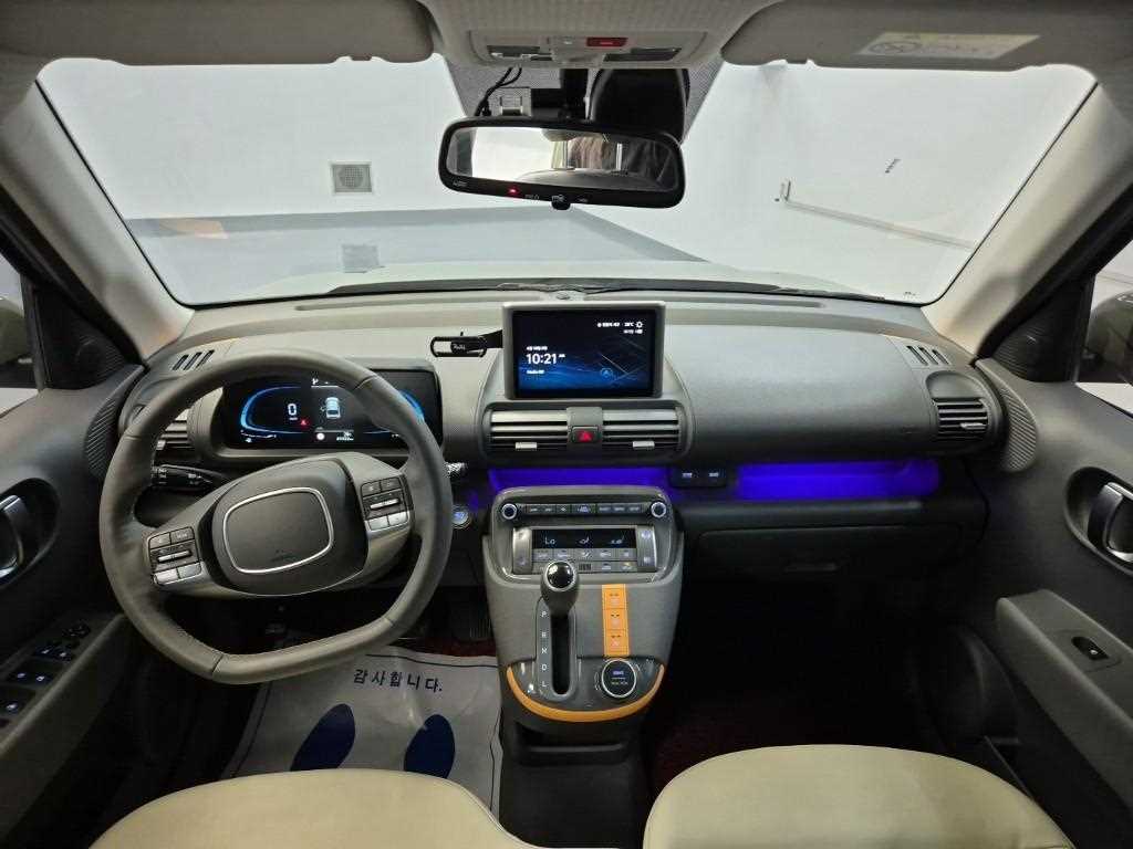 HYUNDAI Casper - Vista 9