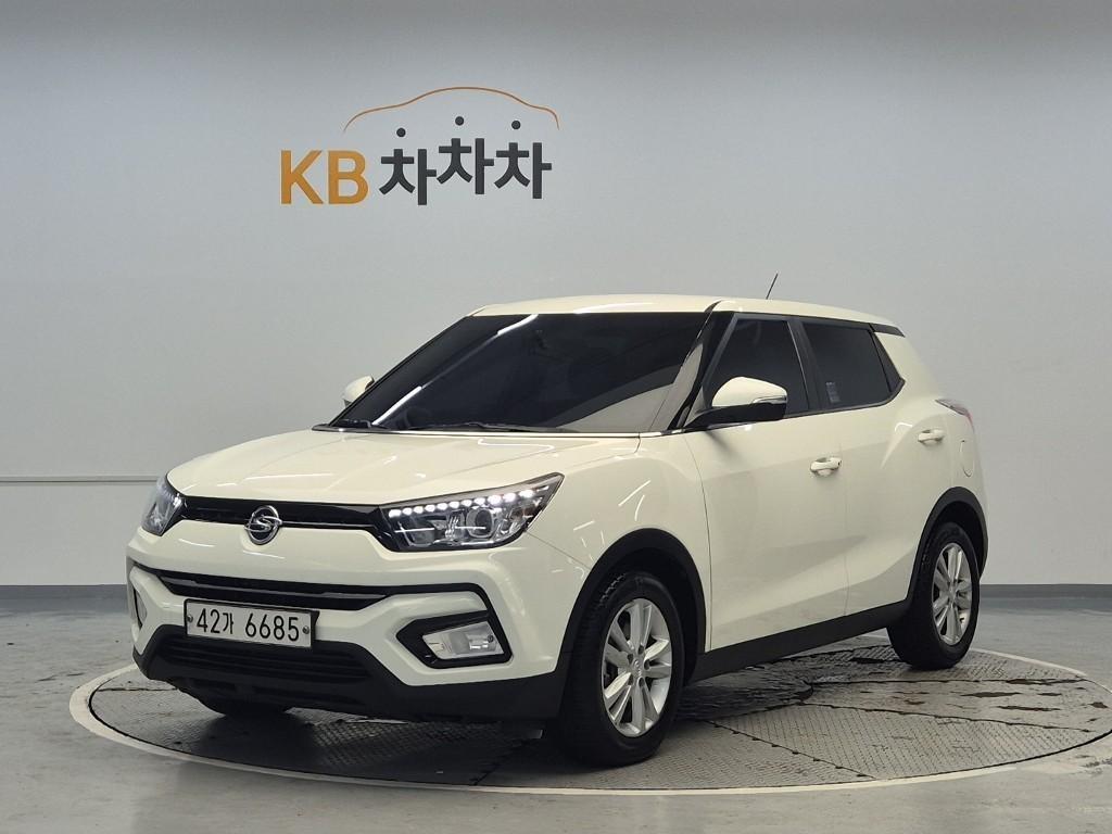 Ssangyong Tivoli 2017 Blanco - Importación desde Corea - HF Imports Iquique - Foto 1