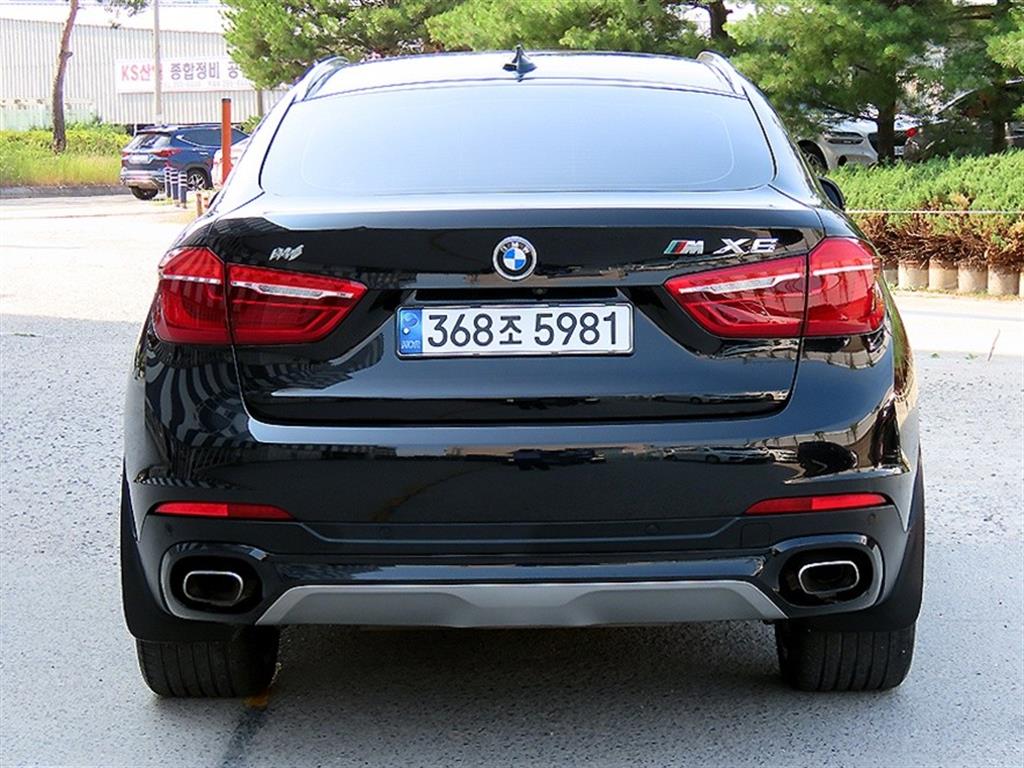 BMW X6 - Vista 6