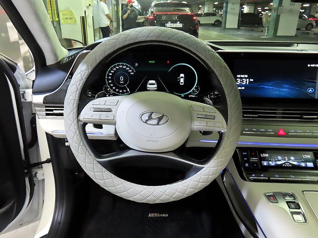 HYUNDAI Grandeur - Vista 10