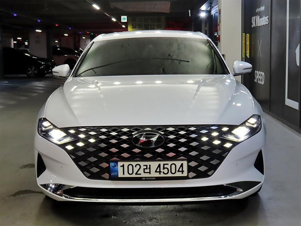 HYUNDAI Grandeur - Vista 2