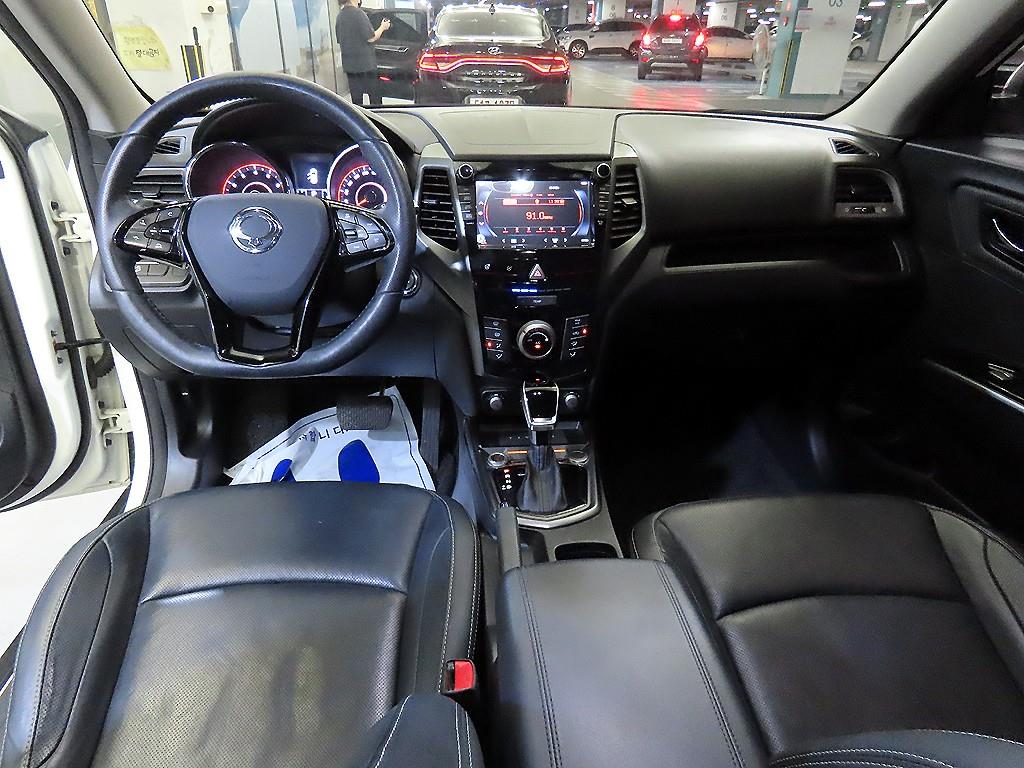 Ssangyong Tivoli - Vista 12