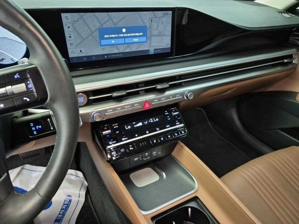 HYUNDAI Grandeur - Vista 12