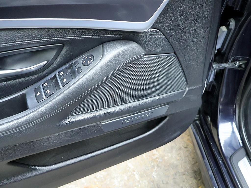 BMW 5 Series 2015 Azul - Importación desde Corea - HF Imports Iquique - Foto 17