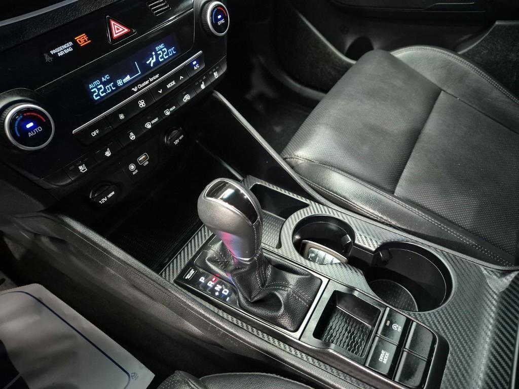 HYUNDAI Tucson - Vista 10