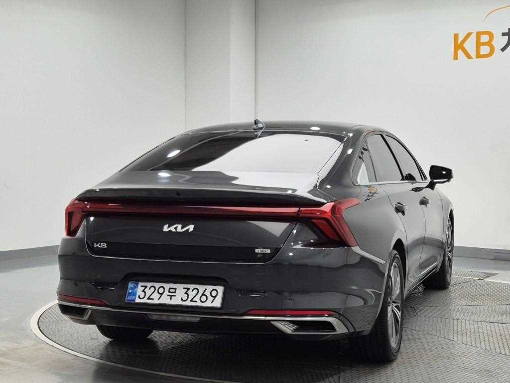 KIA K8 - Vista 3
