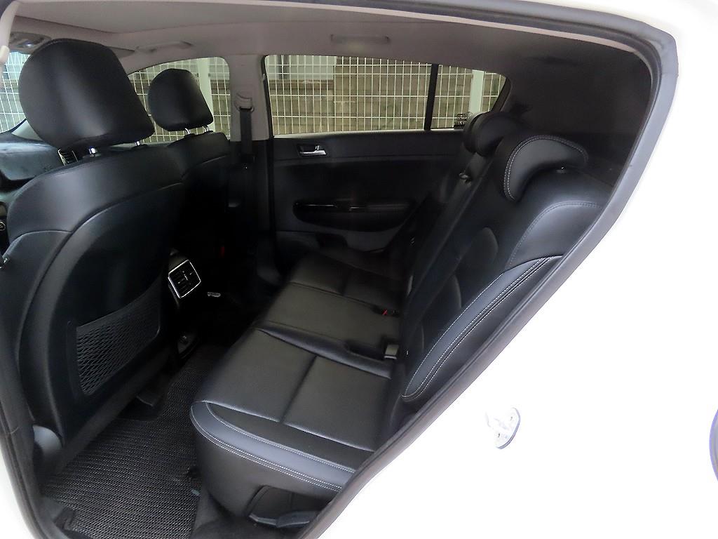 KIA Sportage - Vista 8