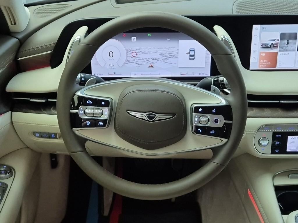 Genesis G90 - Vista 11