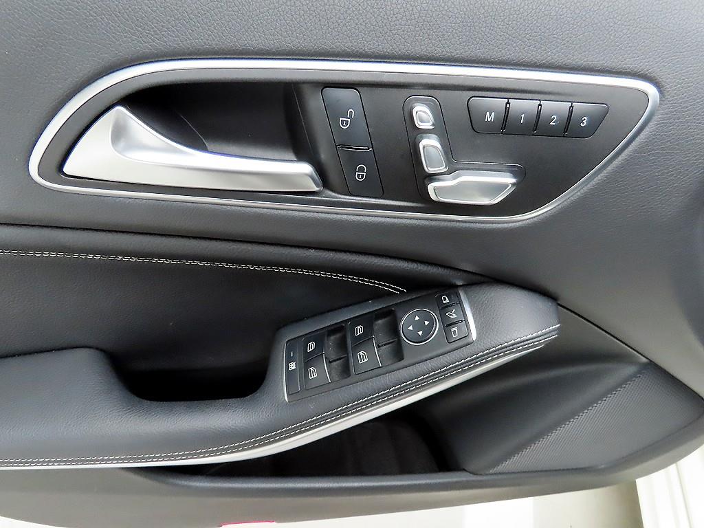 Mercedes Benz A Class 2016 Blanco - Importación desde Corea - HF Imports Iquique - Foto 13