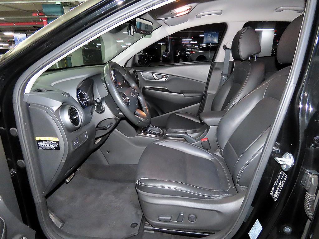 HYUNDAI Kona - Vista 8
