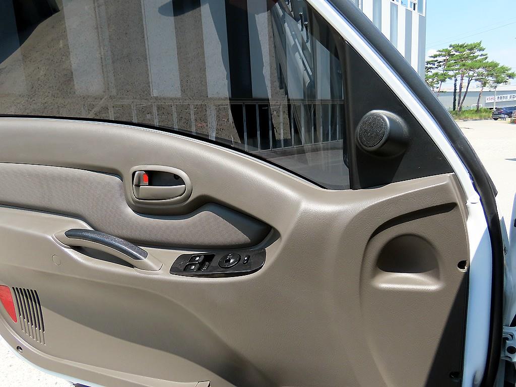 Small Truck Top_Powergate 2024 Blanco - Importación desde Corea - HF Imports Iquique - Foto 14