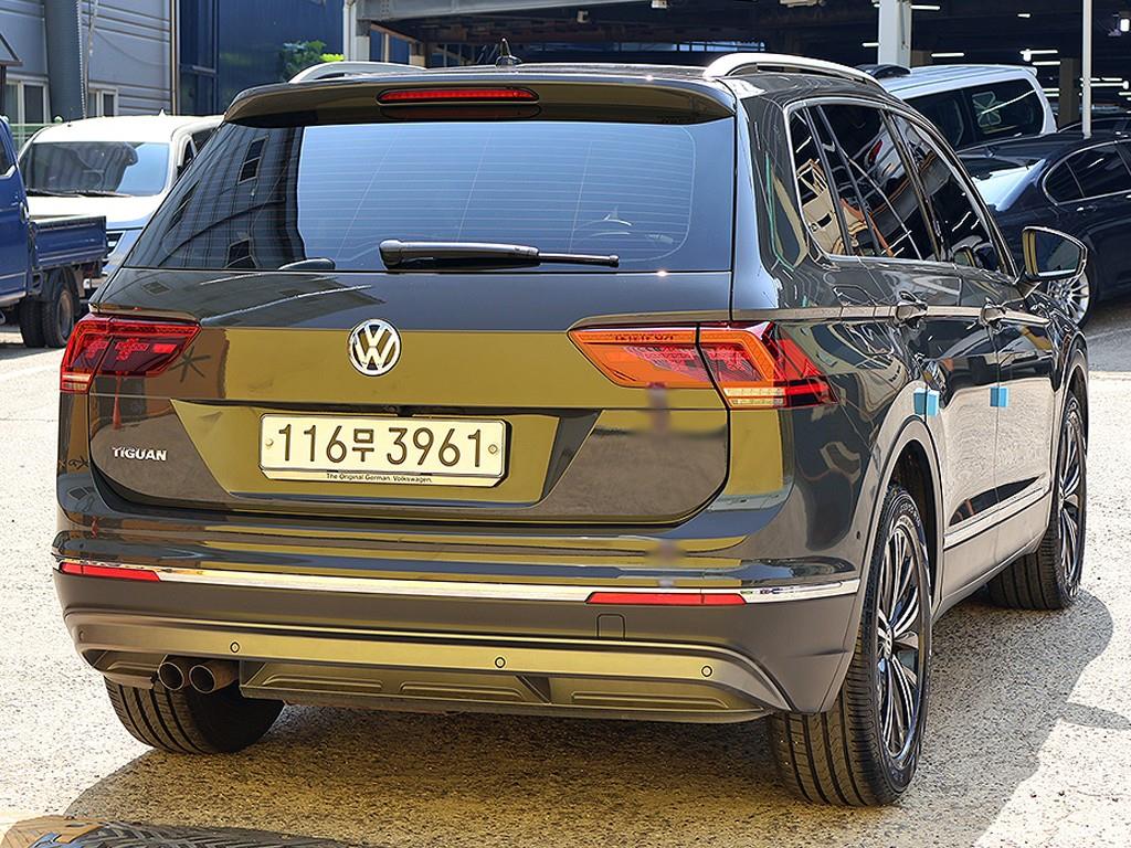 Volkswagen Tiguan - Vista 6