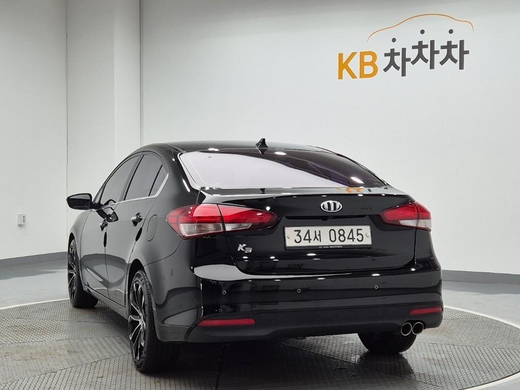 KIA K3 - Vista 2