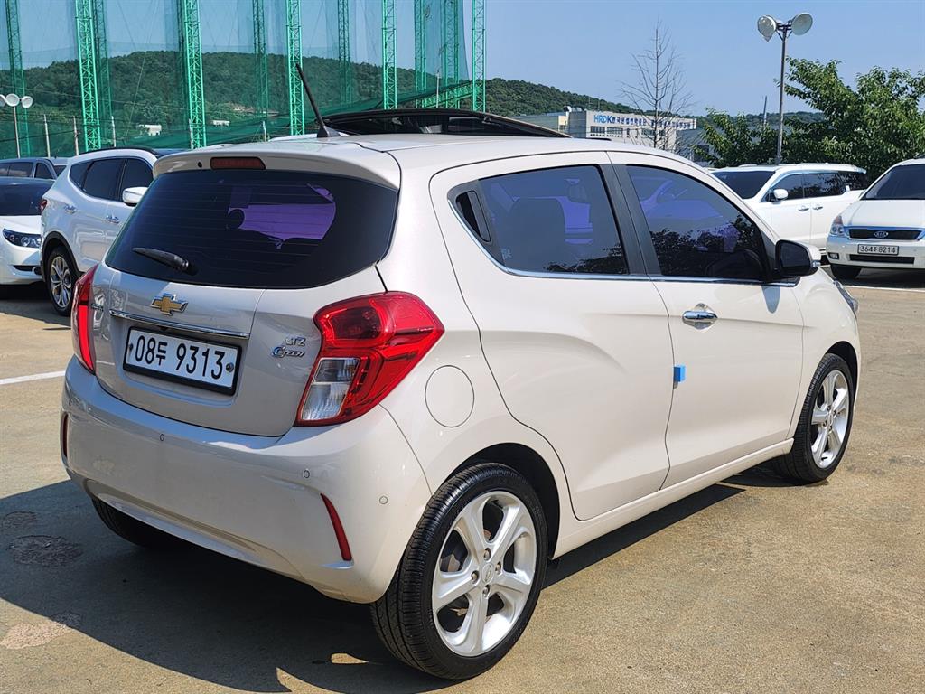 Chevrolet Spark - Vista 6