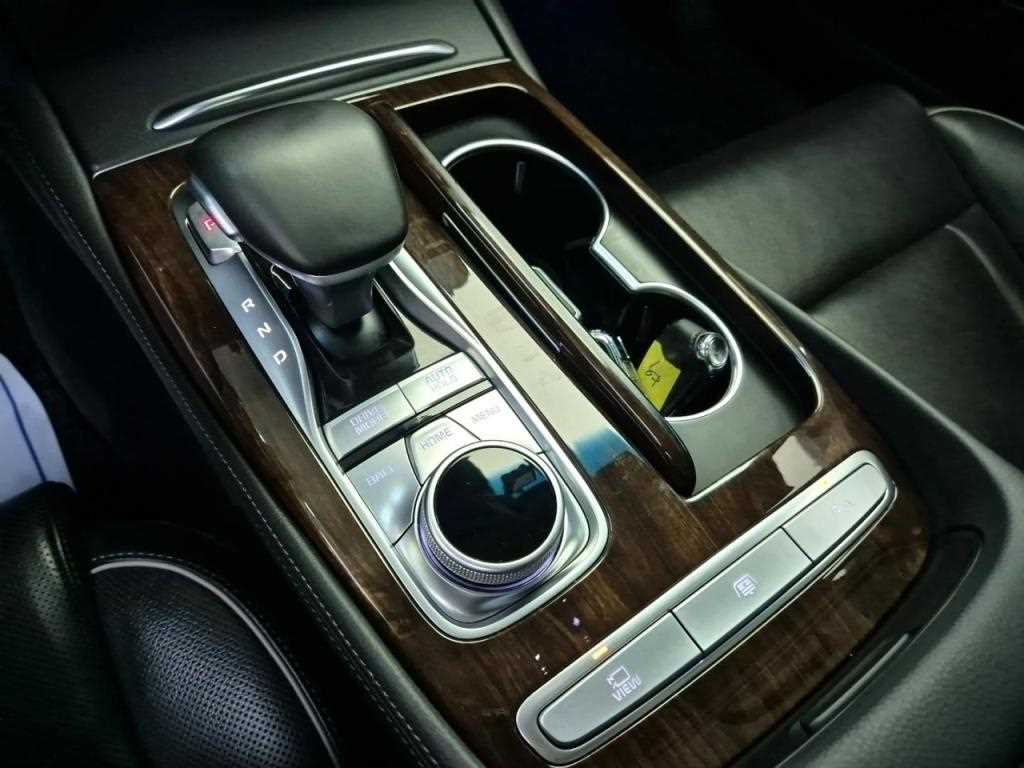 KIA K9 - Vista 7