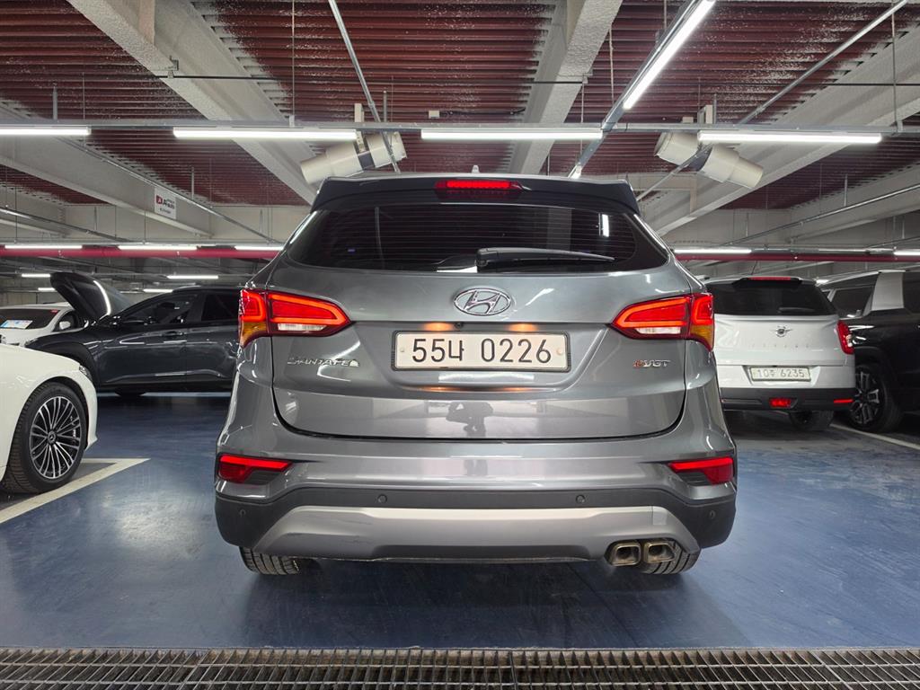 HYUNDAI Santa Fe - Vista 6