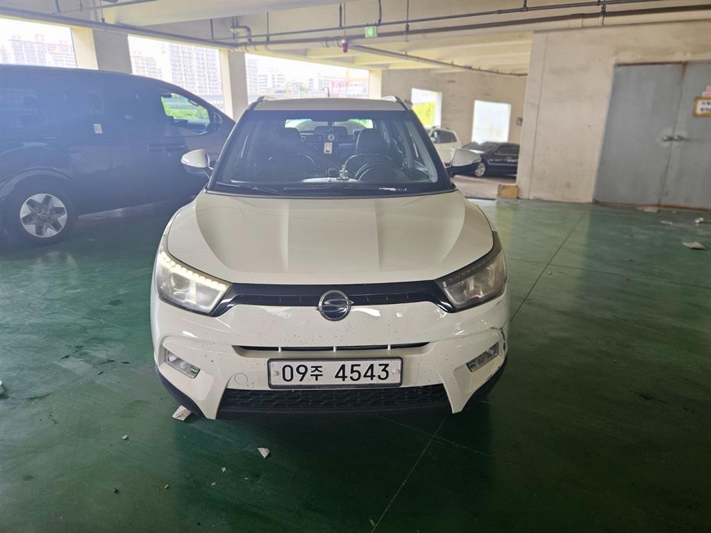 Ssangyong Tivoli - Vista 2